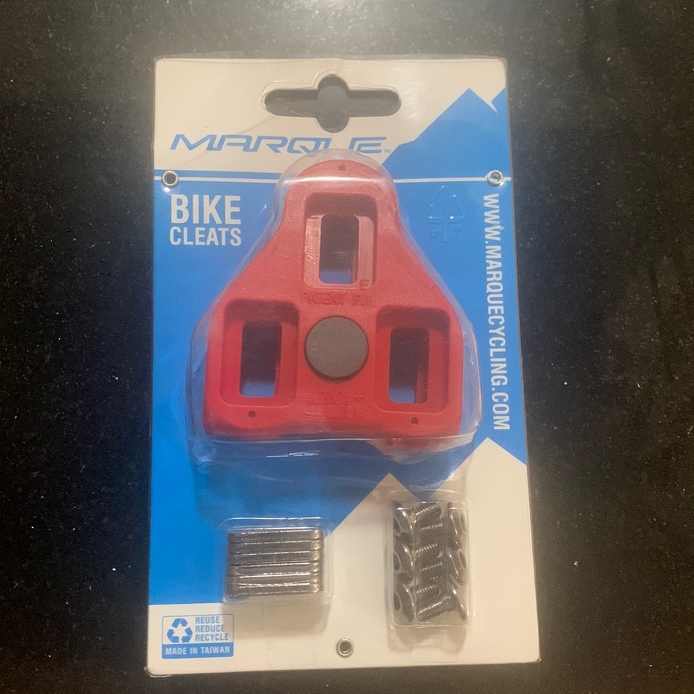 Marque Bike Cleats. Cycling clips peloton clips